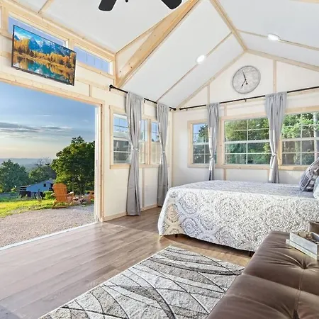 Chasing Views Tiny House Vila
